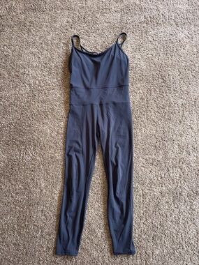 Vuori grey bodysuit size medium with snags
